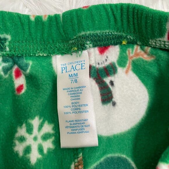3/$12 The Children's Place Green Christmas Pants - Picture 2 of 9
